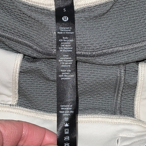 Lululemon Men’s Textured Tech Short. Grey. S - Picture 5 of 8